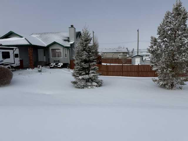 214 1 Street E, A2299021, Alberta,