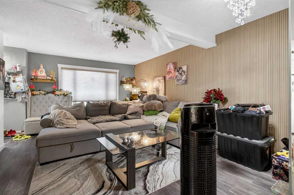 Fourth View of 44 Applecroft Road SE, Applewood Park, Calgary, Alberta, T2A 7J3