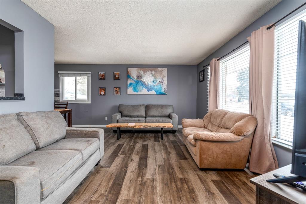 Third View of 5709 51 Street  , West Lloydminster, Lloydminster, Alberta, T9V 0R4