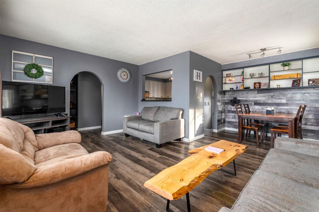 Fifth View of 5709 51 Street  , West Lloydminster, Lloydminster, Alberta, T9V 0R4