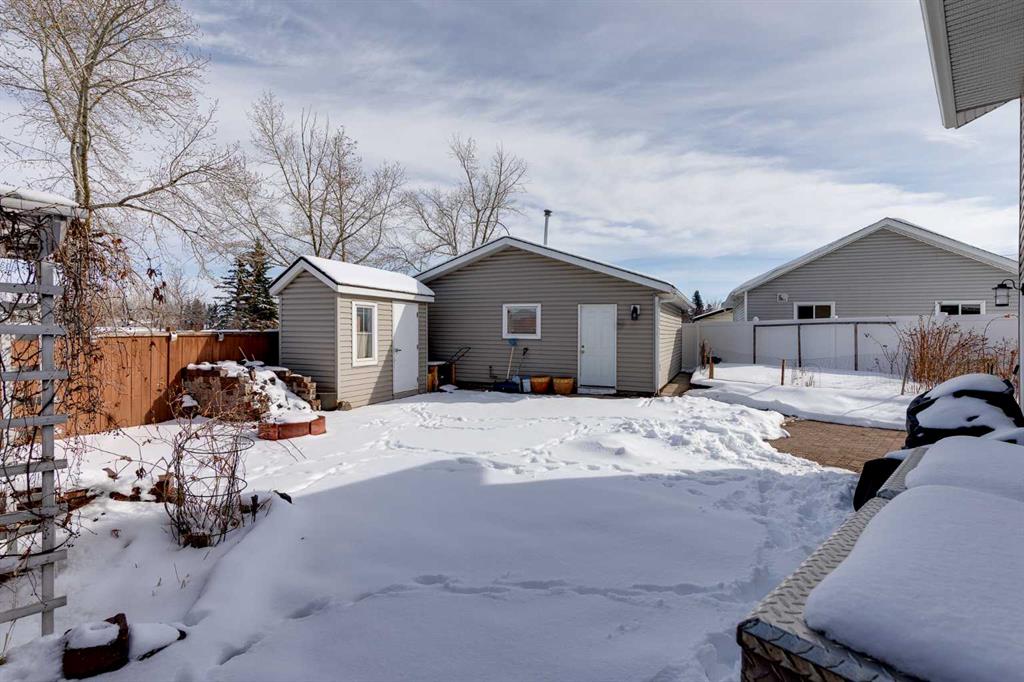 Fourth View of 240 Summerwood Place SE, Summerhill, Airdrie, Alberta, T4B 1W3