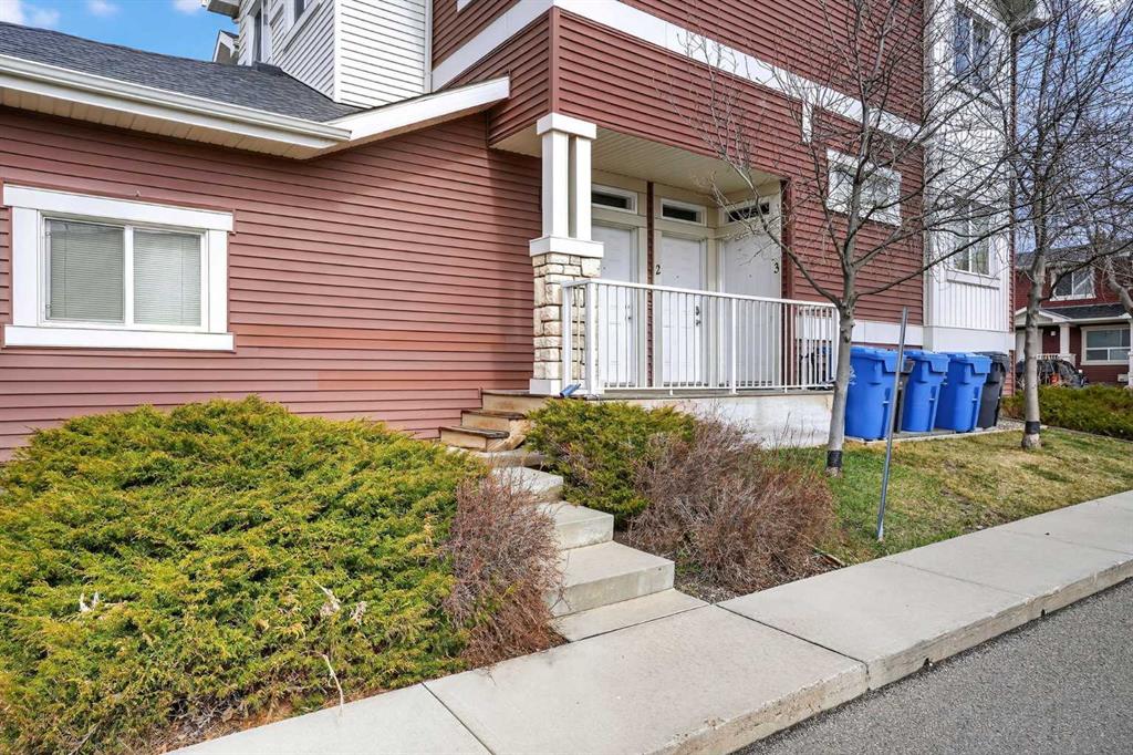 Fourth View of 1, 197 Silkstone Road W, Copperwood, Lethbridge, Alberta, T1J 4J9