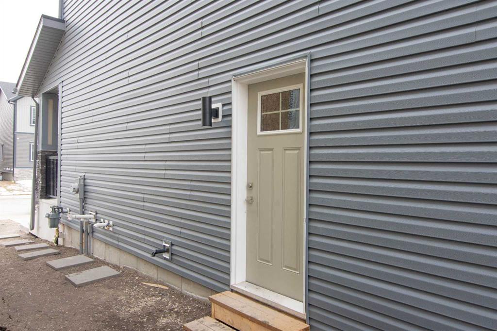 Fourth View of 350 Midgrove Link SW, Midtown, Airdrie, Alberta, T4B5K8