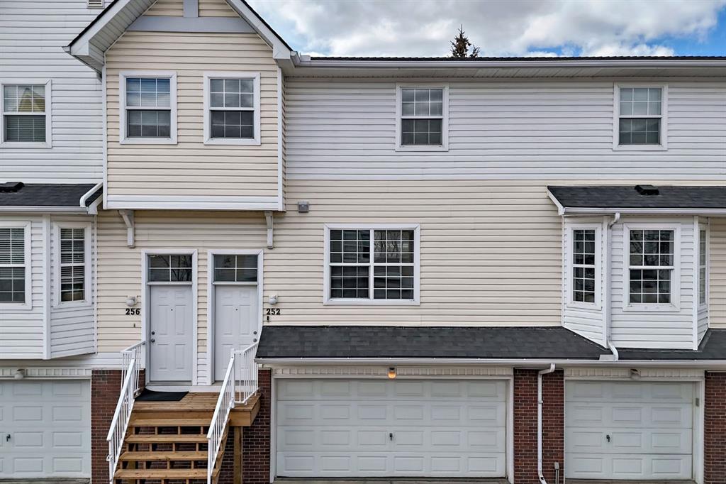 252 Prestwick Acres Lane SE, A2299157, Alberta,