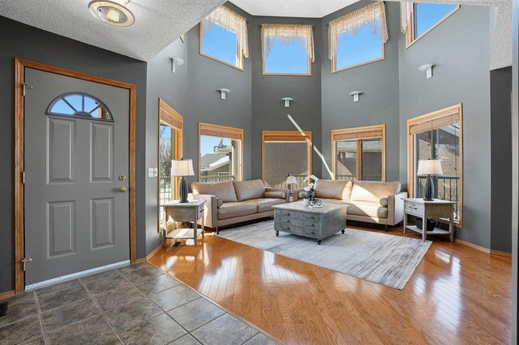 Third View of 131 Edgebrook Circle NW, Edgemont, Calgary, Alberta, T3A5A4