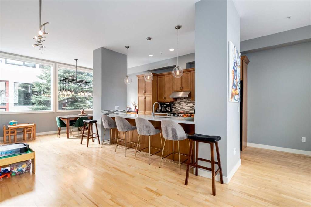 Third View of 107, 1720 12 Street SW, Lower Mount Royal, Calgary, Alberta, T2T3M9