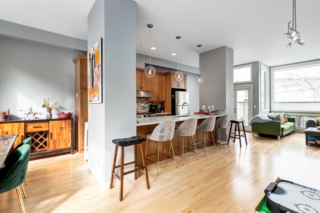 Fourth View of 107, 1720 12 Street SW, Lower Mount Royal, Calgary, Alberta, T2T3M9