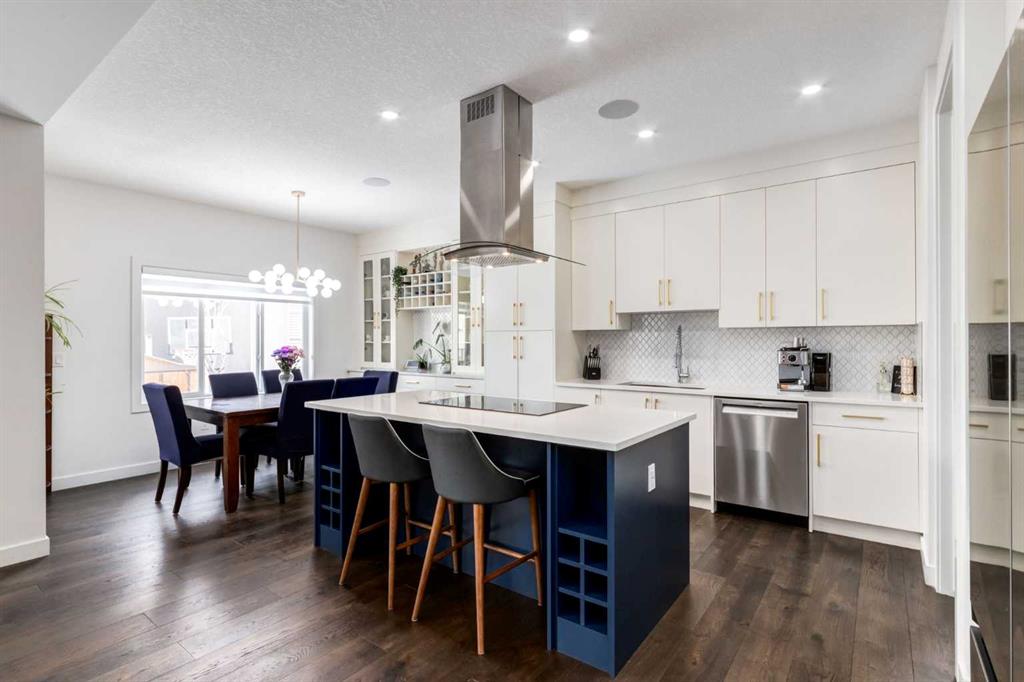 Fourth View of 305 Kinniburgh Cove , Kinniburgh North, Chestermere, Alberta, T1X 0Y7