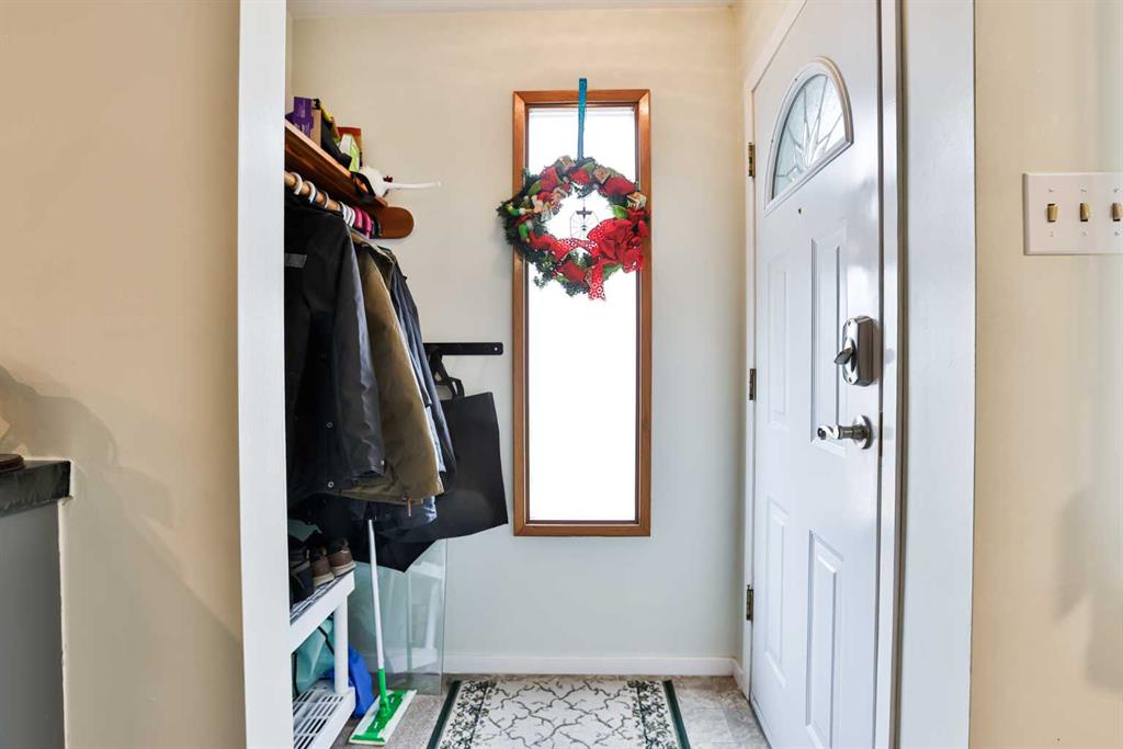 Third View of 2618 20 Avenue S, Agnes Davidson, Lethbridge, Alberta, T1K 1G7