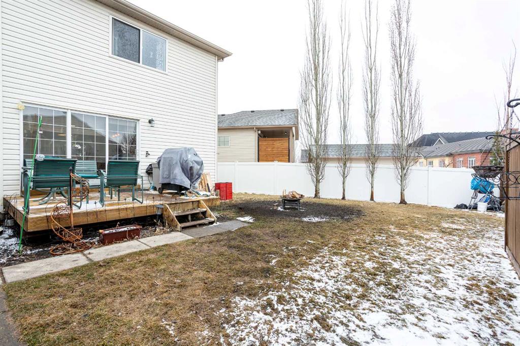 Fourth View of 204 Eversyde Circle SW, Evergreen, Calgary, Alberta, T2Y4T4