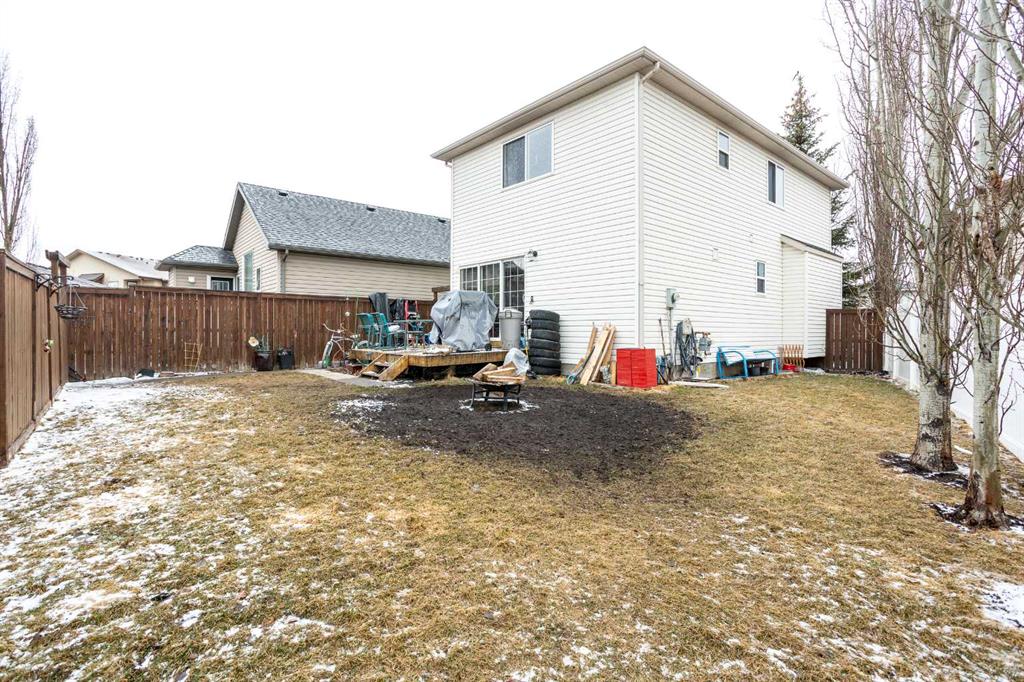 Fifth View of 204 Eversyde Circle SW, Evergreen, Calgary, Alberta, T2Y4T4