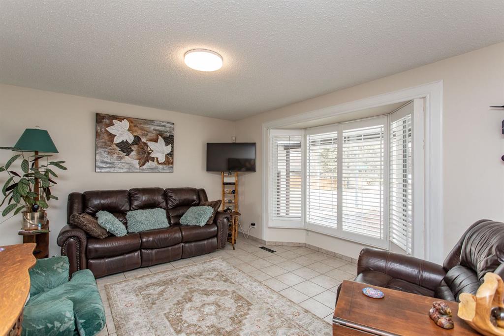 Fifth View of 13 Scott Street , Sunnybrook, Red Deer, Alberta, T4N 0E3