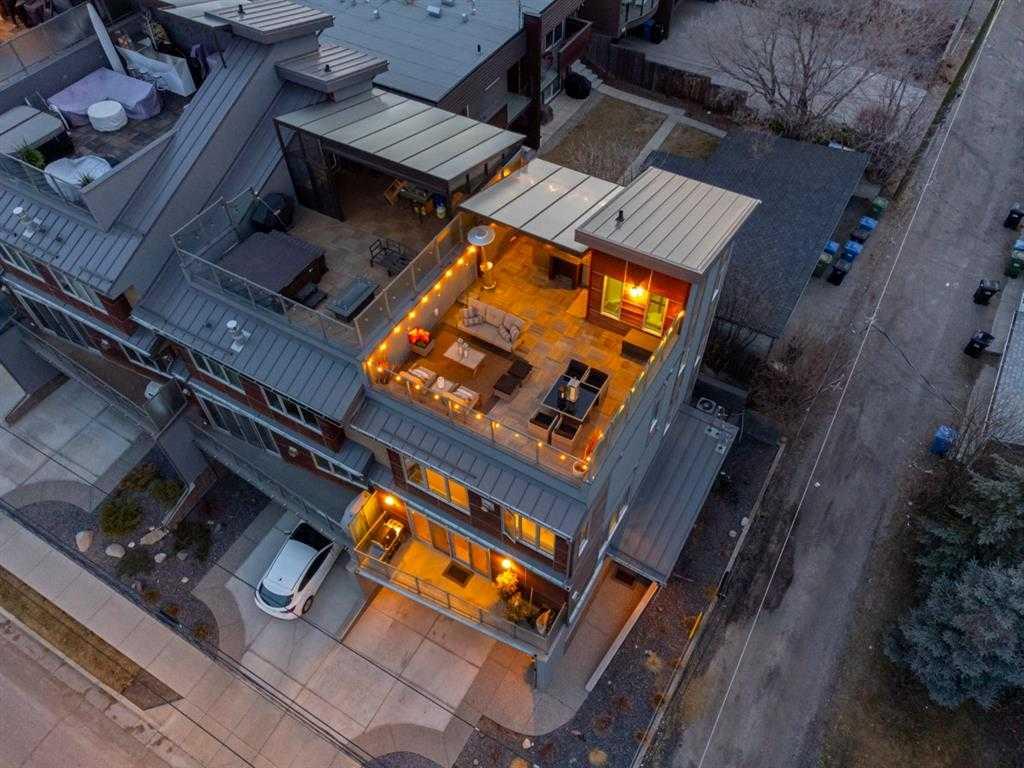 Fifth View of 2925 17 Street SW, South Calgary, Calgary, Alberta, T2T 4N6