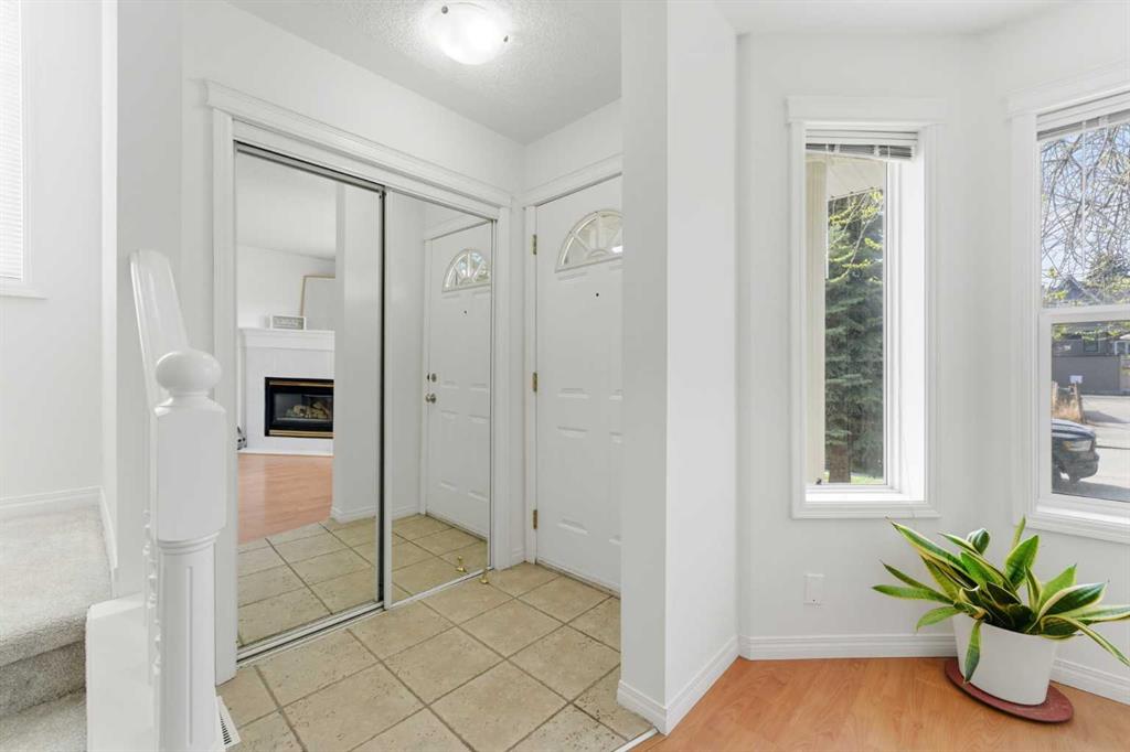 Third View of 1, 2106 35 Avenue SW, Altadore, Calgary, Alberta, T2T 2E3