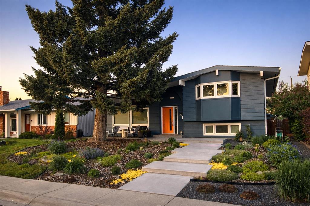 16 Lake Twintree Place SE, A2299355, Alberta,