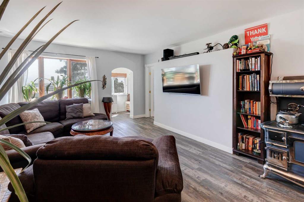 Fifth View of 4007 Centre A Street NE, Highland Park, Calgary, Alberta, T2E 3A7