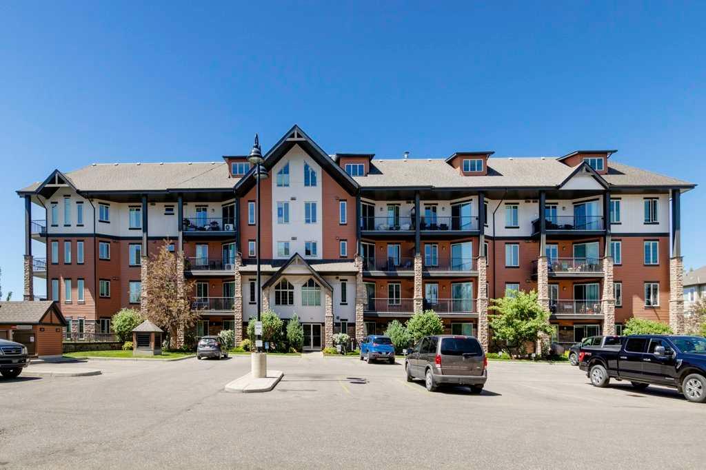 2104, 15 Sunset Square , A2299363, Alberta,