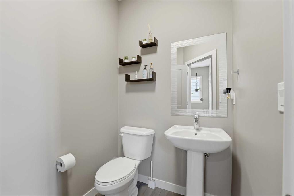 Fourth View of 140 Lindman Avenue , Laredo, Red Deer, Alberta, T4R 0R3