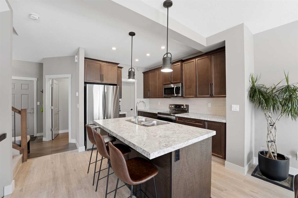 Fifth View of 140 Lindman Avenue , Laredo, Red Deer, Alberta, T4R 0R3