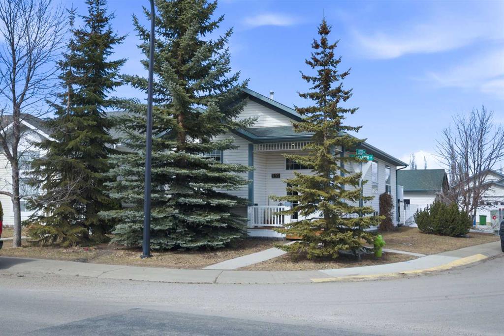 252 Lancaster Drive , A2299435, Alberta,