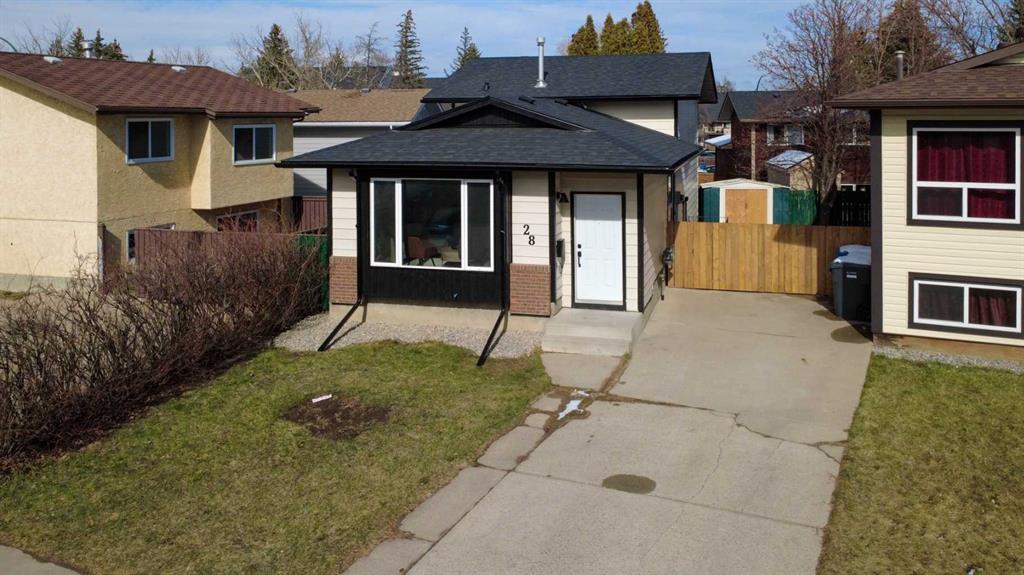 28 Dakota Road W, A2299479, Alberta,