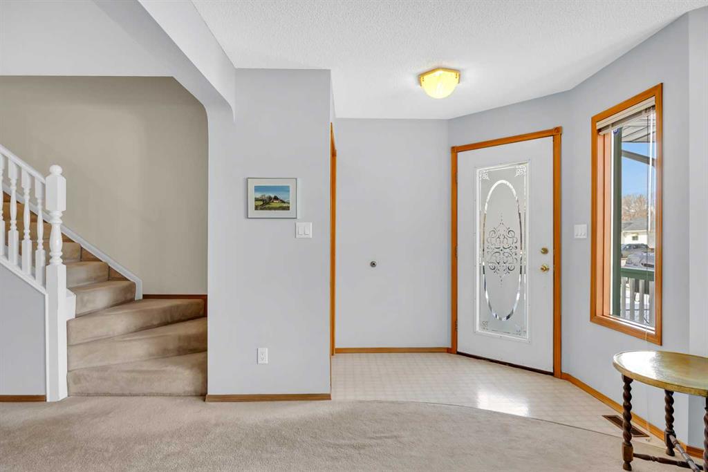 Fourth View of 527 25 Avenue NE, Winston Heights/Mountview, Calgary, Alberta, T2E 1Y6