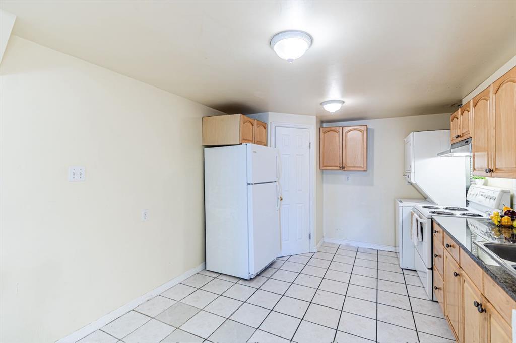 Fifth View of 1, 6827 Centre Street N, Huntington Hills, Calgary, Alberta, T2K 5C4