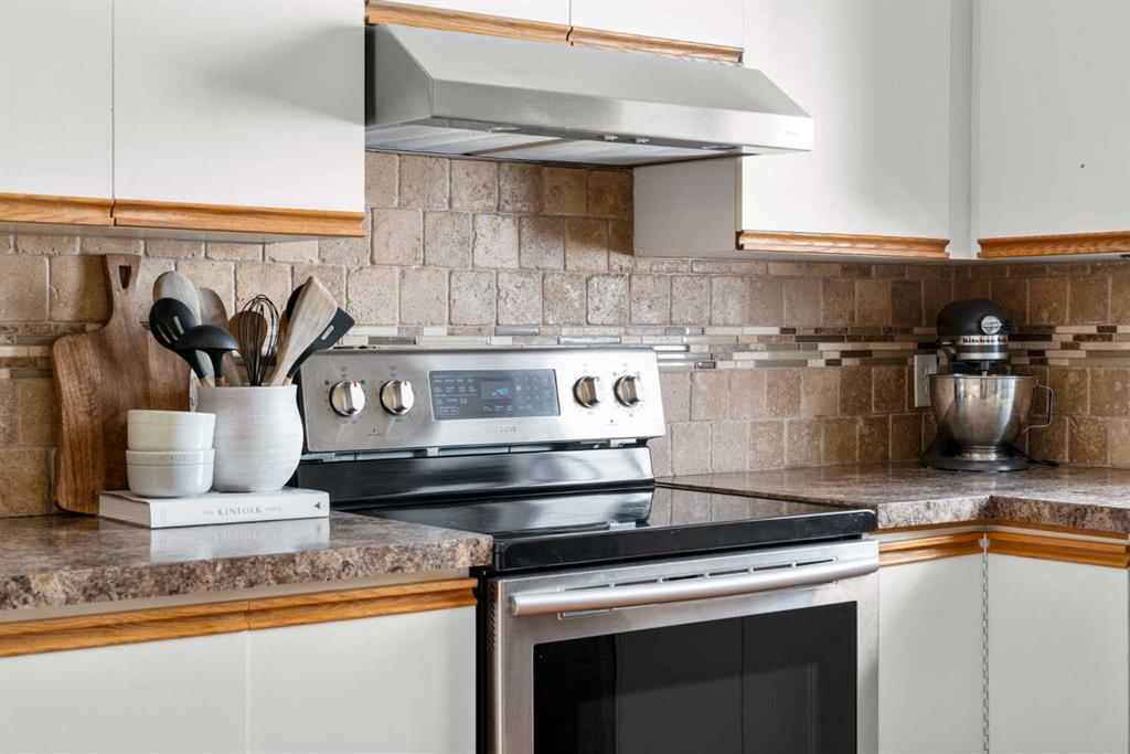 Fourth View of 78 Hidden Spring Green NW, Hidden Valley, Calgary, Alberta, T3A 5N1