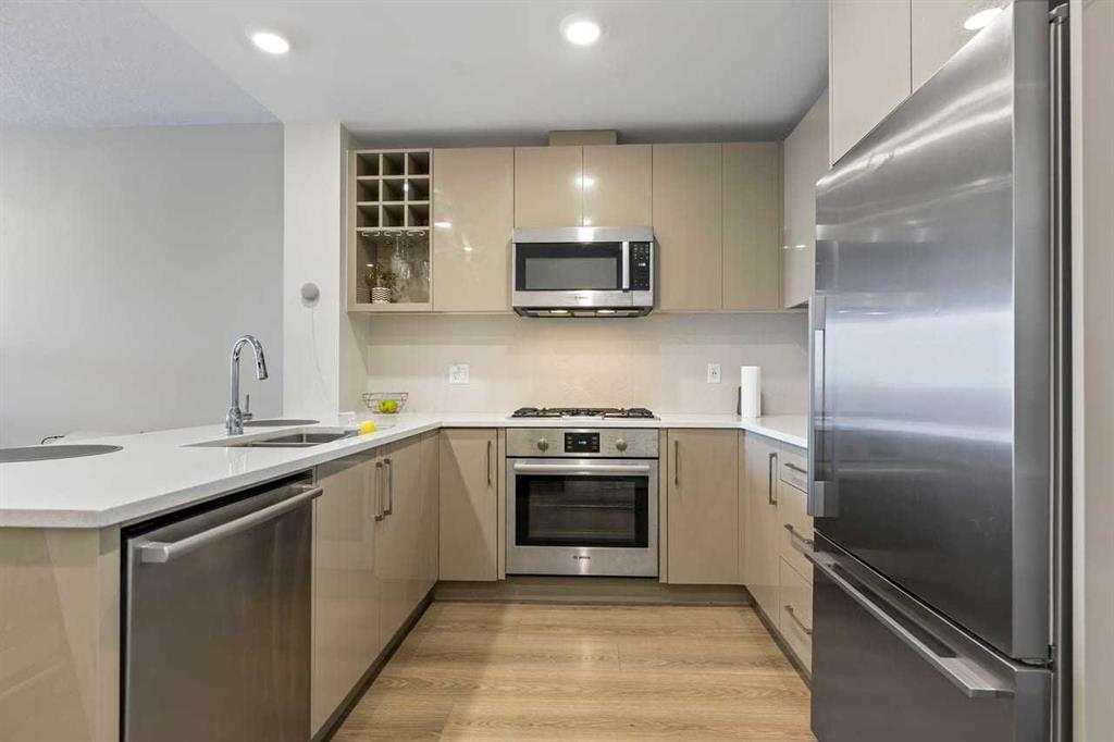 Fourth View of 209, 301 10 Street NW, Hillhurst, Calgary, Alberta, T2N 1V5