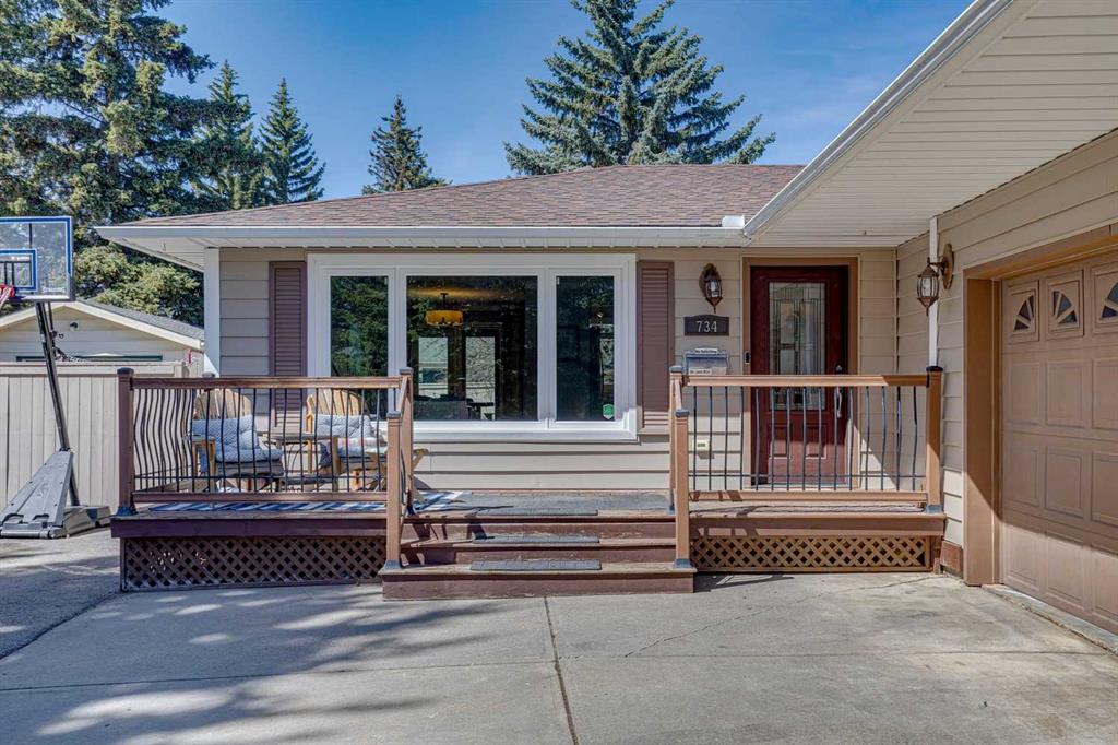 Third View of 734 Oakhill Place SW, Oakridge, Calgary, Alberta, T2V 3X9