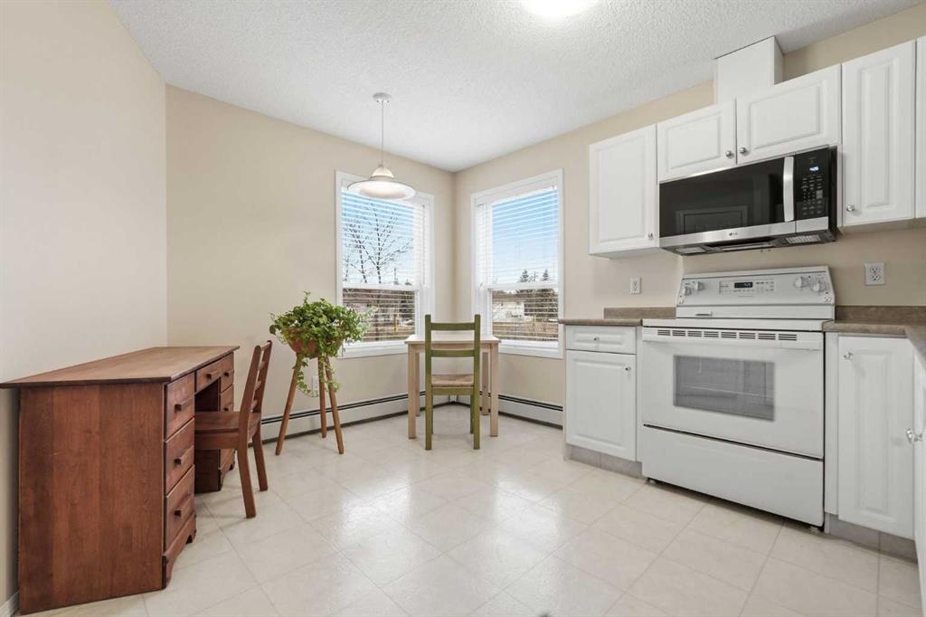 Fifth View of 201, 280 Shawville Way SE, Shawnessy, Calgary, Alberta, T2Y 3Z8