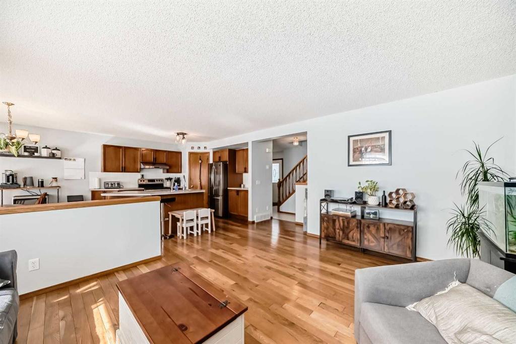 Fourth View of 15 Citadel Meadow Grove NW, Citadel, Calgary, Alberta, T3G 4K6