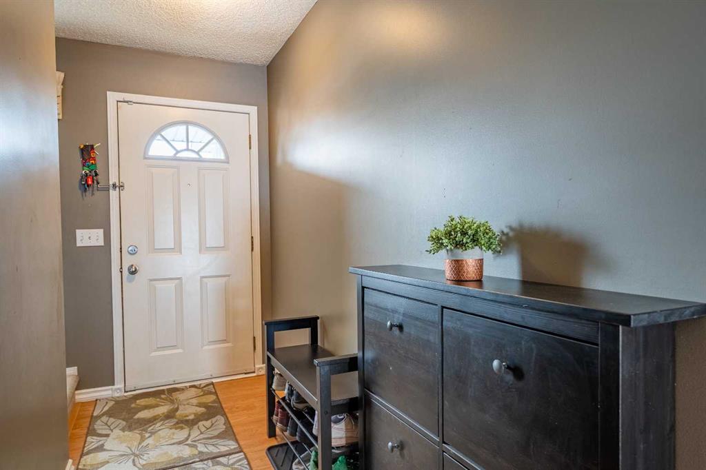 Fourth View of 126 Citadel Meadow Gardens NW, Citadel, Calgary, Alberta, T3G 5N3