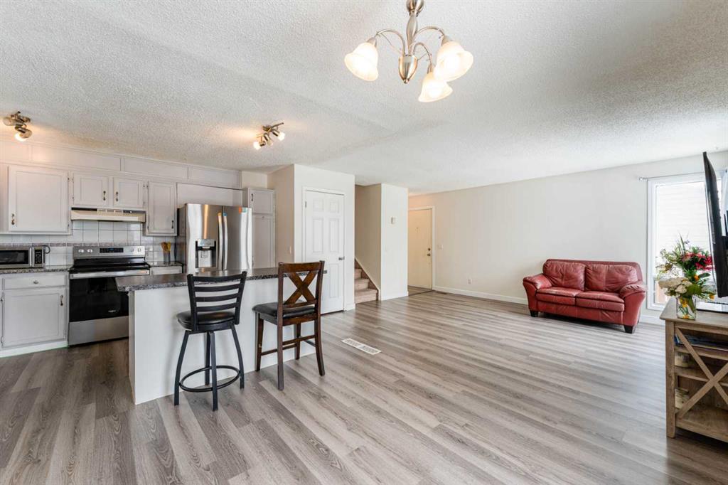 Second View of 147 Templewood Drive NE, Temple, Calgary, Alberta, T1Y 4M5