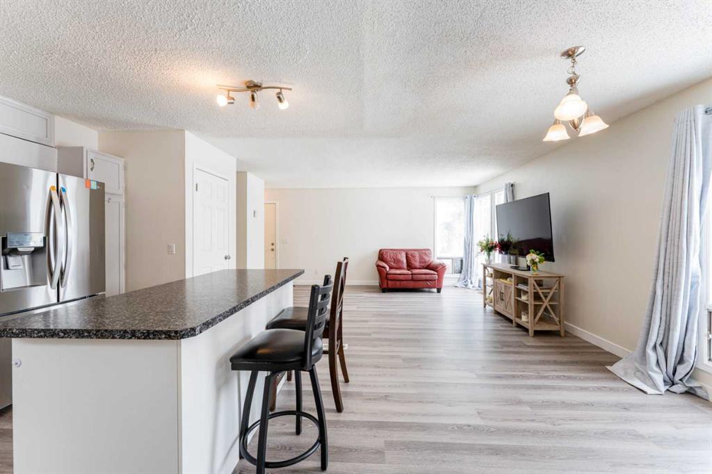 Third View of 147 Templewood Drive NE, Temple, Calgary, Alberta, T1Y 4M5