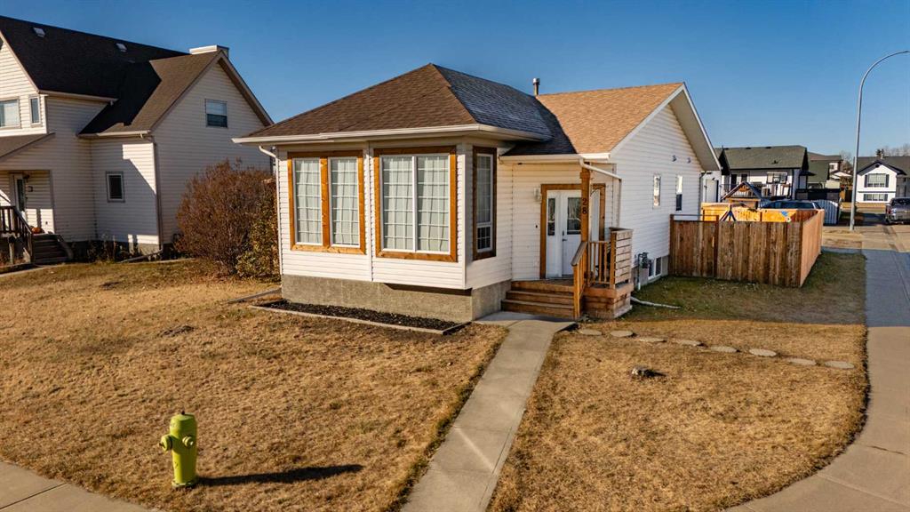 28 Parkside Crescent , A2299889, Alberta,