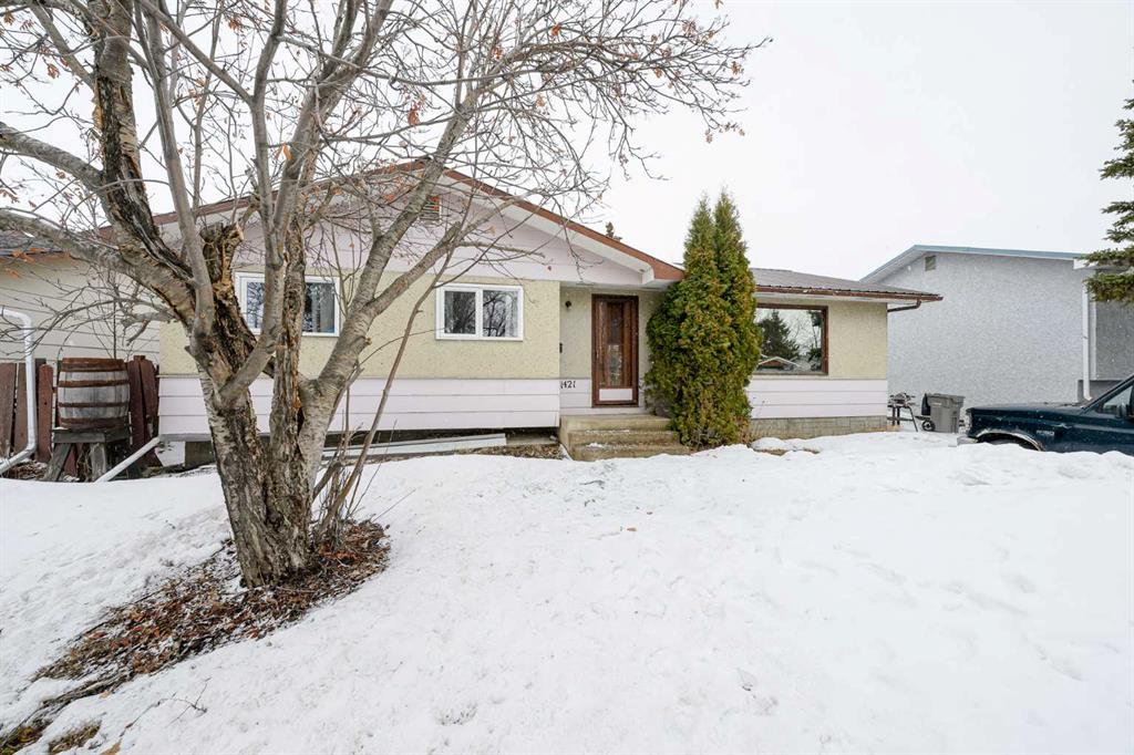 11421 96B Street , A2299904, Alberta,
