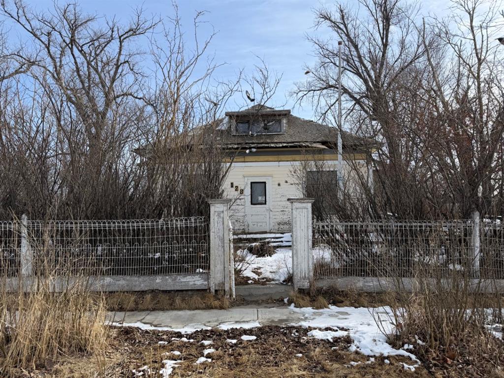 128 7th Avenue , A2299958, Alberta,