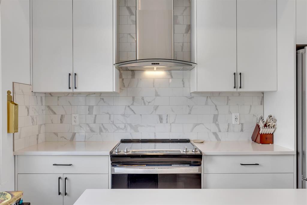 Third View of 171 Greenbriar Place NW, Greenwood/Greenbriar, Calgary, Alberta, T3B 6J3