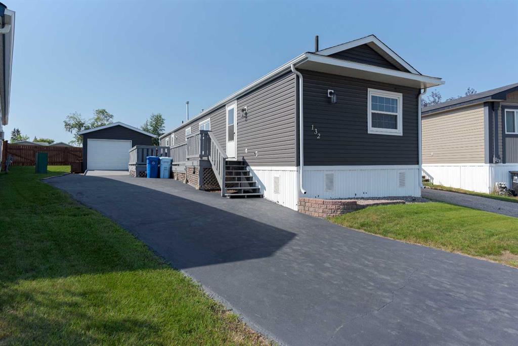 132 Grey Owl Place , A2299963, Alberta,