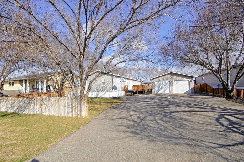 823 3 Street S, A2300089, Alberta,