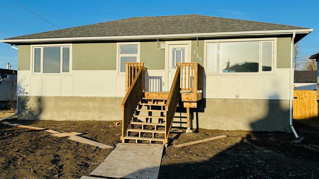 217 3 Street West  , A2300143, Alberta,