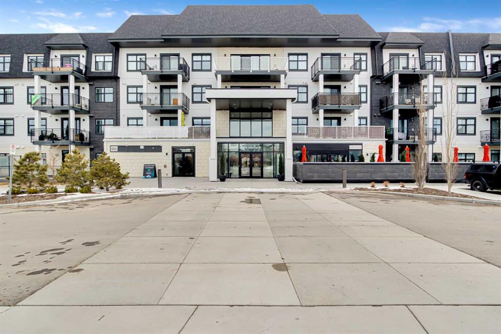 208, 255 Les Jardins Park SE, A2300147, Alberta,