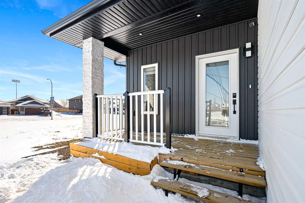 Fifth View of 7005 38 StreetClose , Parkview Estates, Lloydminster, Alberta, T9V 3T1