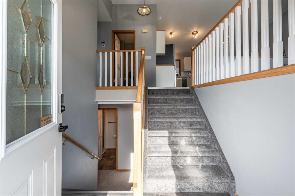 Fifth View of 30 Sage Close SE, SE Southridge, Medicine Hat, Alberta, T1B4H7