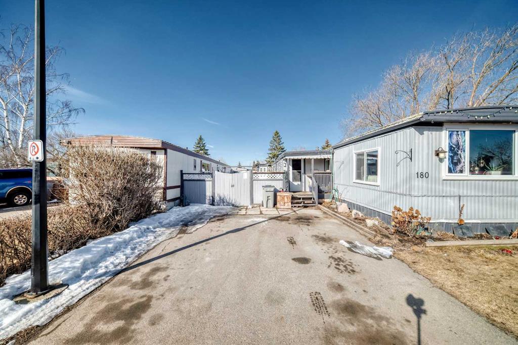 180, 6724 17 Avenue SE, A2300154, Alberta,