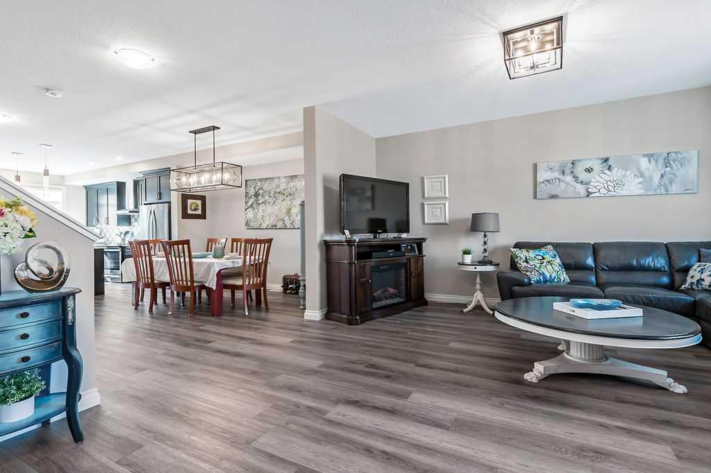 Fourth View of 91 Wolf Hollow Park SE, Wolf Willow, Calgary, Alberta, T2X 4M8