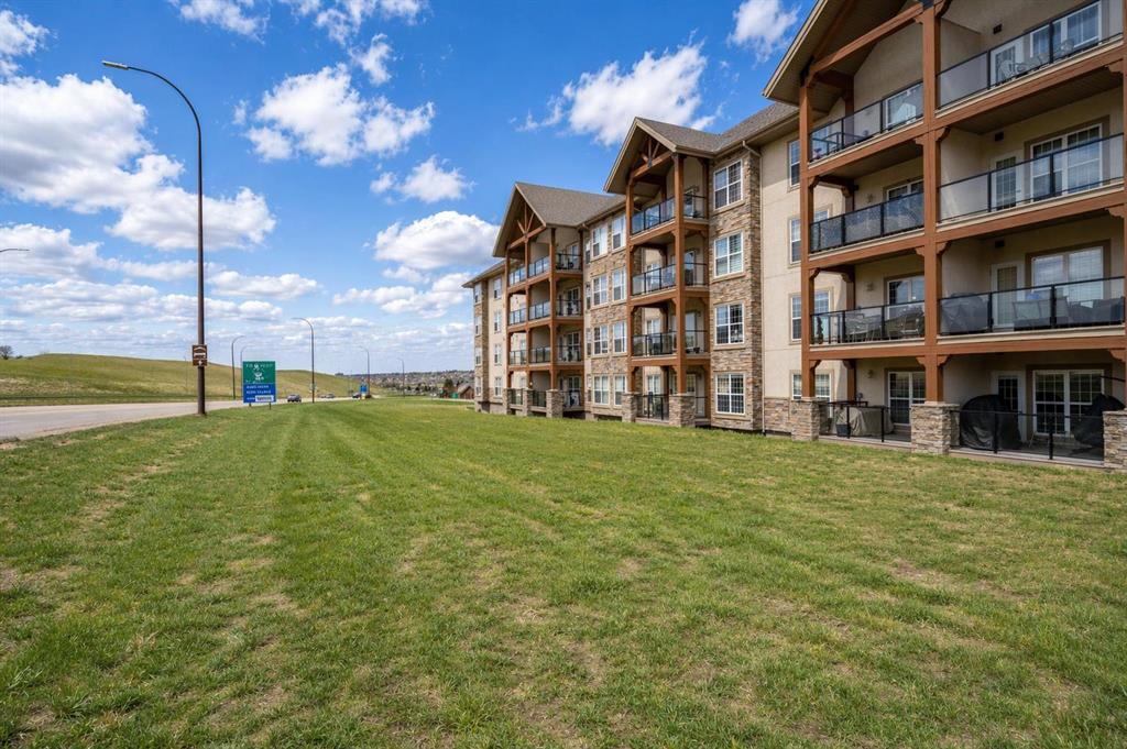 Fifth View of 227, 201 River Ridge Drive NW, Riverside, Medicine Hat, Alberta, T1A 8V5