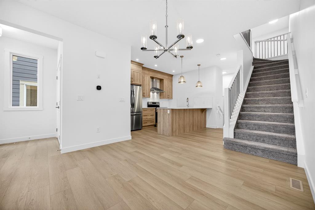 Fifth View of 338 Alpine Boulevard SW, Alpine Park, Calgary, Alberta, T2Y 0Y4