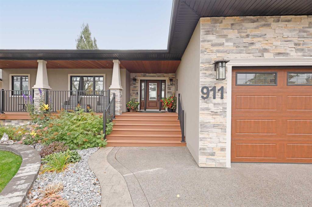 Third View of 911 2 Avenue W, West End, Brooks, Alberta, T1R0B7